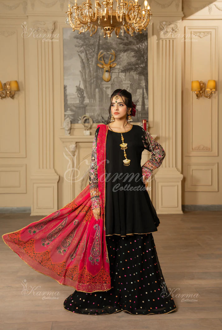 Karma's Roohi Crimson Black